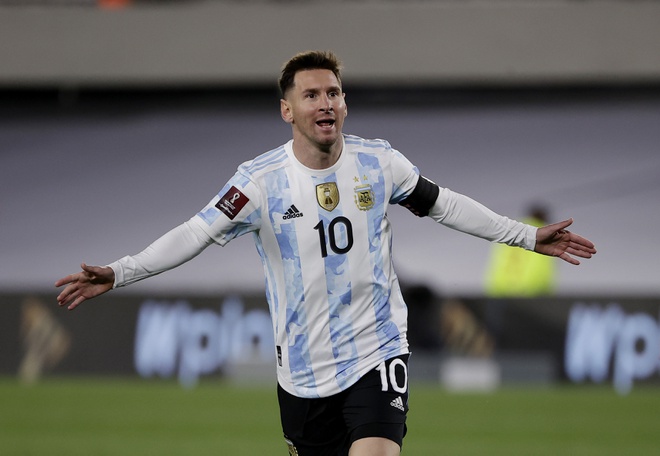 Messi phá kỉ lục của vua bóng đá Pele
